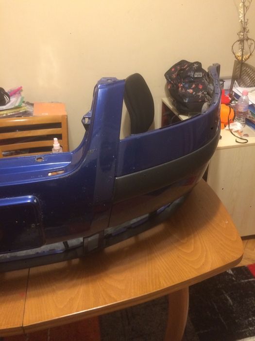 Пасат 5.5-части,седалки задни,почти неизползвани.