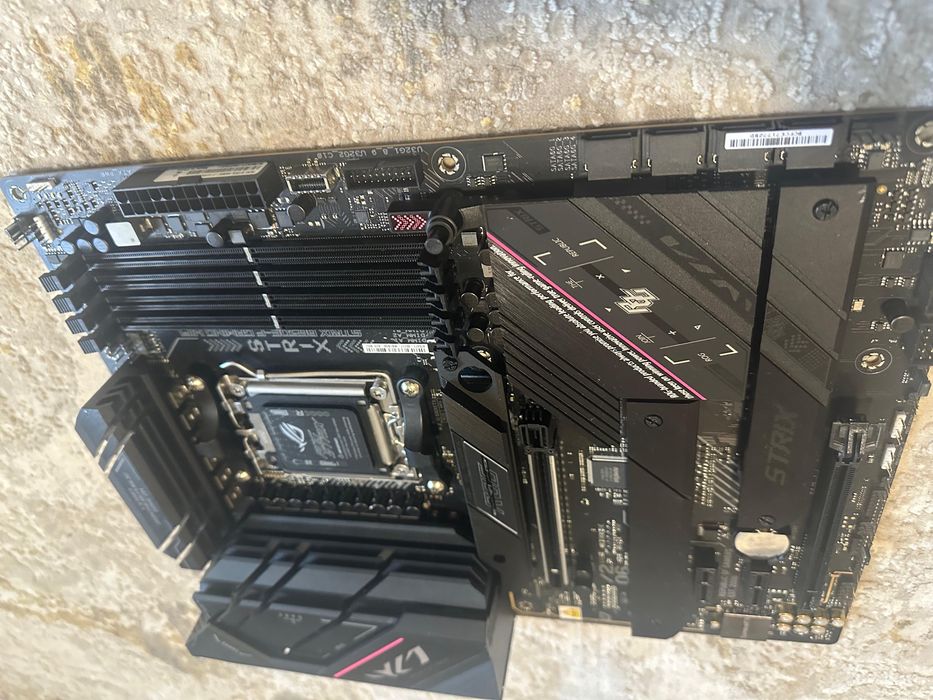 Asus rog strix b650 e-f wifi gaming