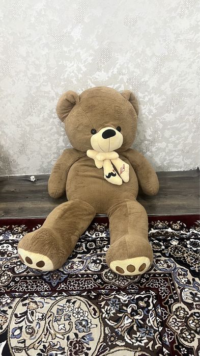 Мишка большая красивая в подарок