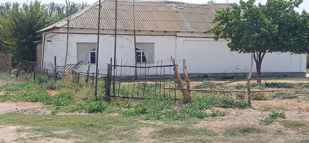 1gektar yer sotiladi