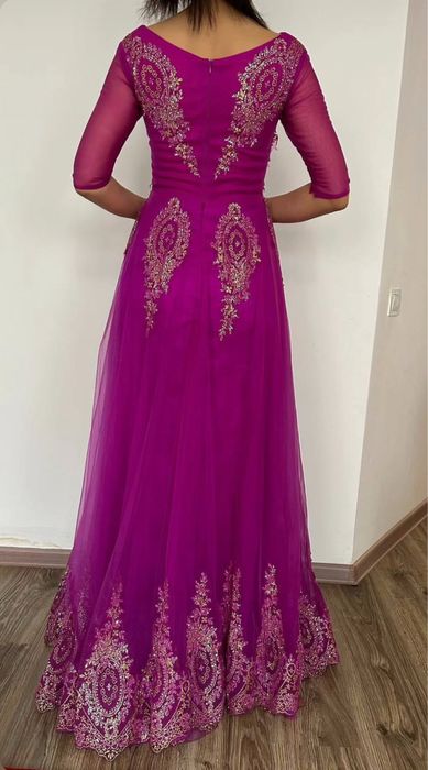 Вечерние платья на любой праздник