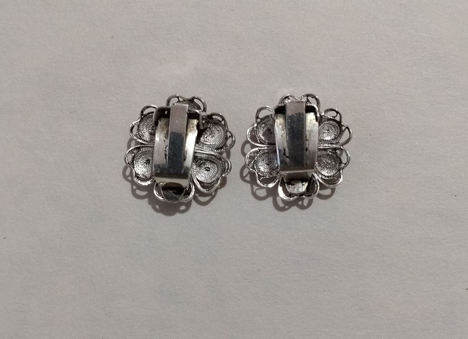 Vând cercei argint!