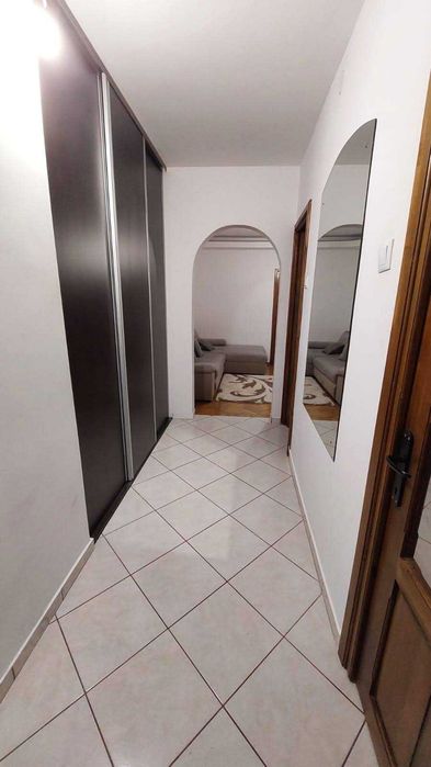 Ultracentral - Inchiriez apartament 2 cam - Podu Ros(10 min de Palas), semidecomandat, PROPRIETAR