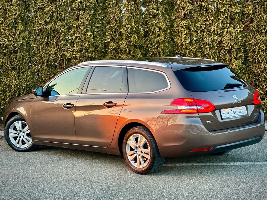 Peugeot 308 SW 1.6 BlueHdi 120Cp 2015 Panoramic Navigatie