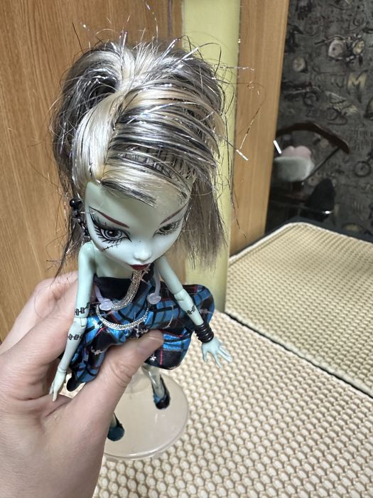 Продам куклу монстр хай!