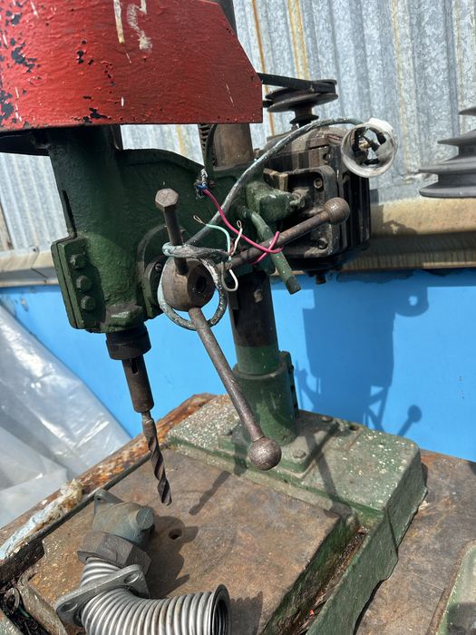 Продам сверлильный станок