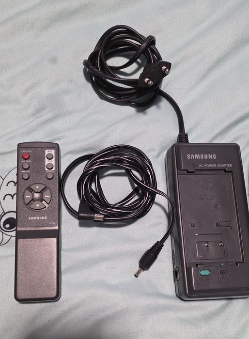 Camera video cu caseta 8mm Samsung VP-L300