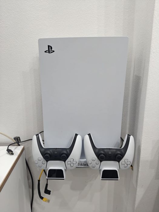 Suport cu ventilare si incarcare ps5