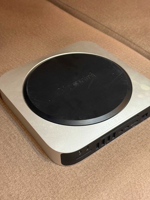 MacMini 2014, i5 2.6Ghz, 8GB ram, 512 Kingston SSD