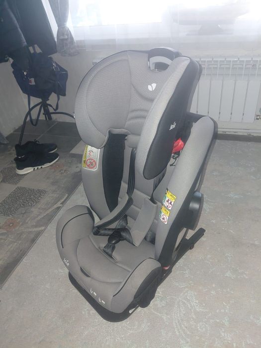 Продам автокресло Joie verso isofix