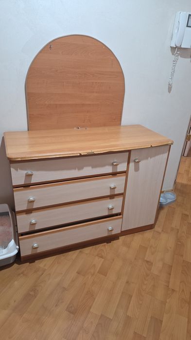 Комод б/у отдам даром