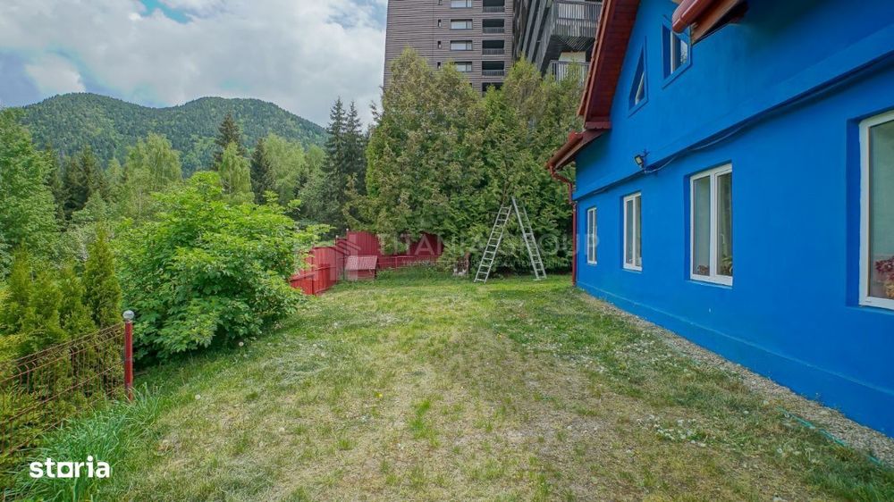 Vila in Poiana Brasov cu teren generos 1600mp, 2 corpuri de casa