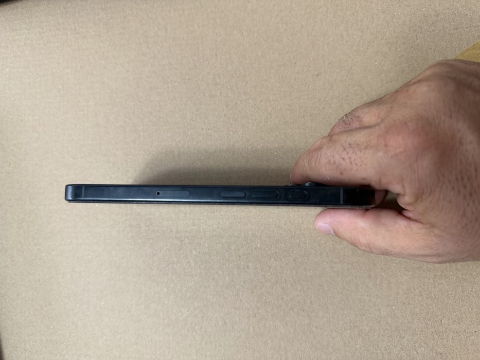 Iphone 16 pro  перфектен