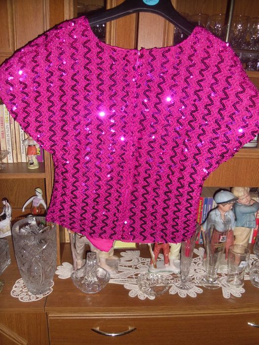set 2 piese cu paiete ,fusta si bluza