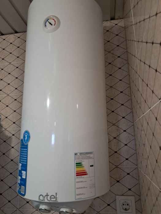 Продам бойлер,  обьем 80литр