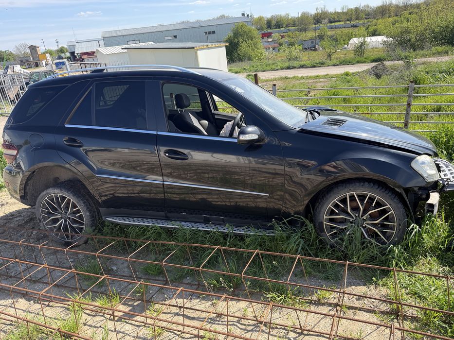 ML 320CDI на части, за предложения позвънете
