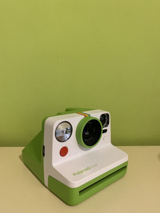 Polaroid Now verde – stare foarte bună, cu cutie și încărcător