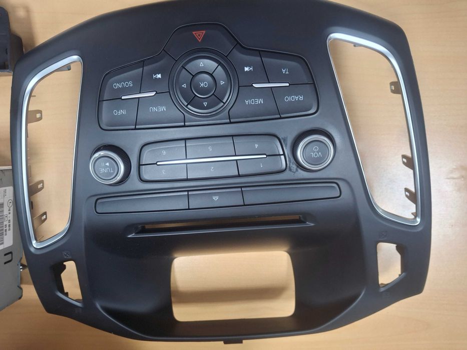 Unitate Radio CD/DVD Ford Focus 3