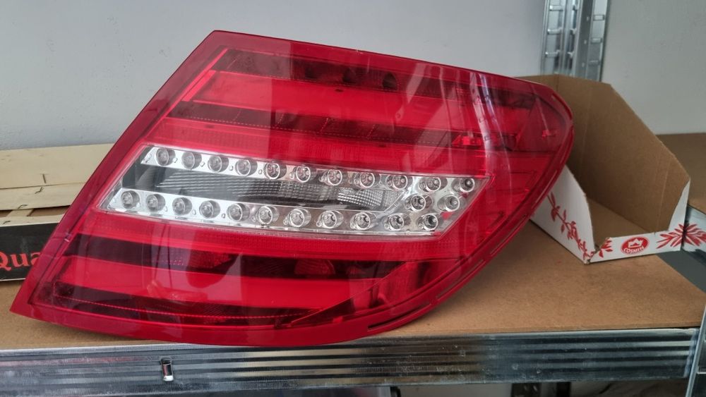 Stop led dreapta spate Mercedes C Class W204