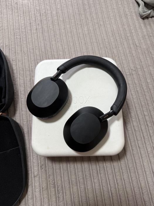 Наушники Sony WH1000HM5