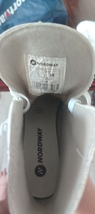 Коньки 38 размер