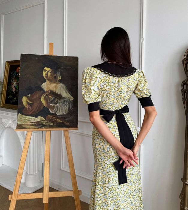 Продаю платье в отличном состоянии