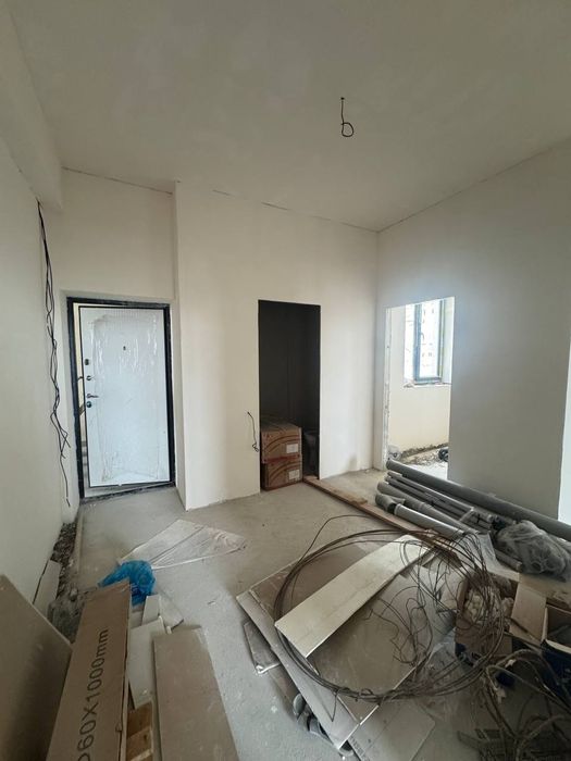 Сергили метрони 4чи бекатига 100метр 2х 3этаж 57ква 48900д