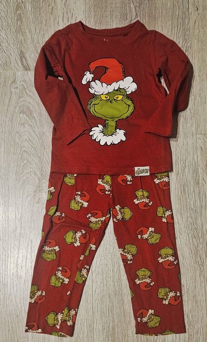 Vand pijama Sinsay Grinch
