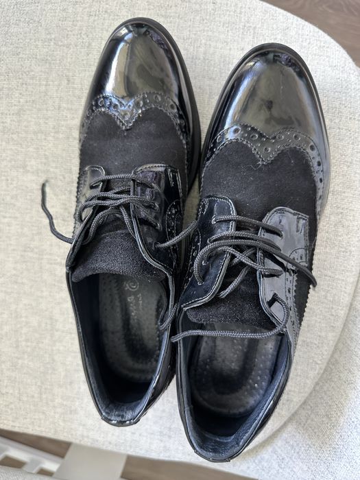 Кожени/лачени обувки