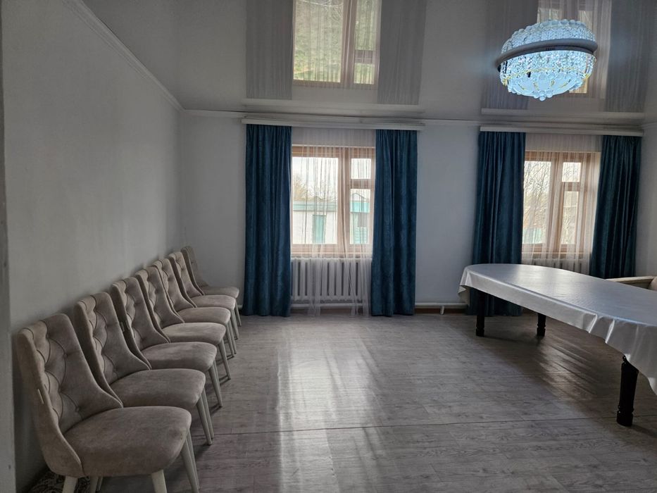 Жер уй сатылады.