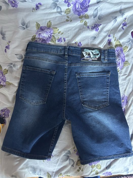 Blugi scurți Dsquared2