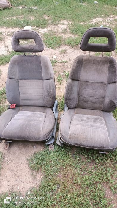 Сиденье от Мазды переходки откидные