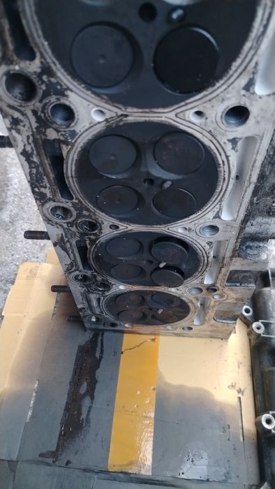 Глава Мерцедес МЛ 270 163 ЦЛК 270 2.7 Mercedes ML270w163 CLK270 w209