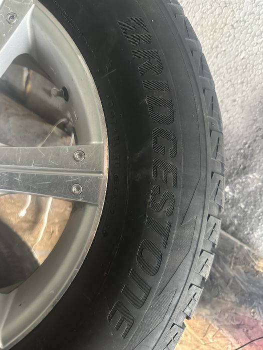 Диски с резиной LC100 продам