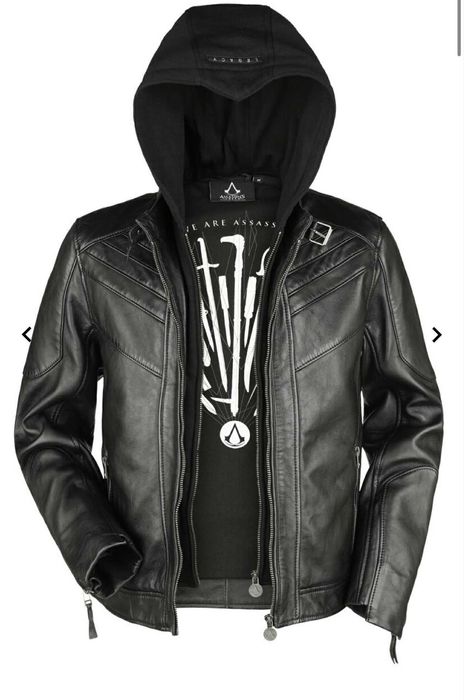 Продавам кожено яке "Legacy" Leather Jacket black by Assassin's Creed