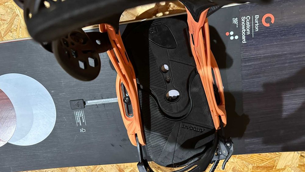 Placa snowboard Burton Custom Flying 162 cm, cu legaturi dedicate