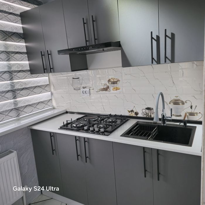 Кизилтепа марказда 4 хонали 2 та хужаликка шароити бн срочно сотилади