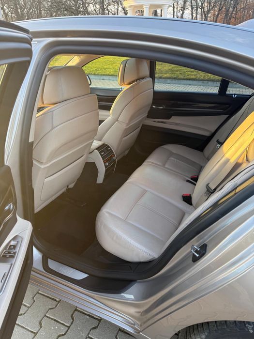 Bmw seria 7 xdrive 2012 4 butoane