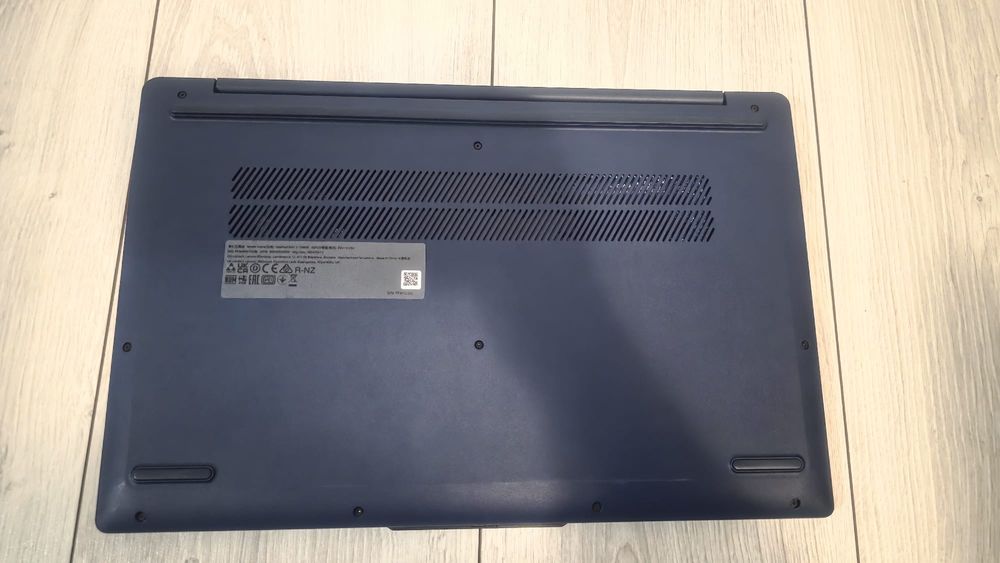 Laptop lenovo IdeaPadSlim