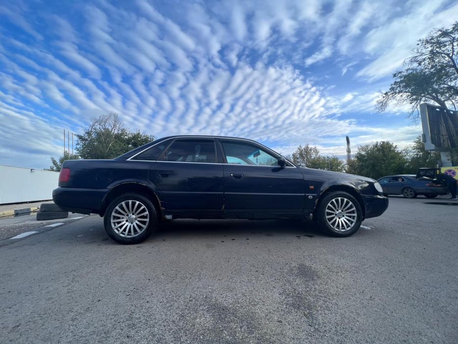 Продам автомобиль АУДИ А6