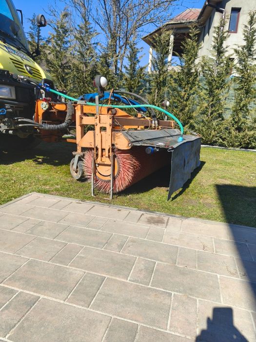 Periat drumuri/ perie rotativa asfalt/ perie mecanizata