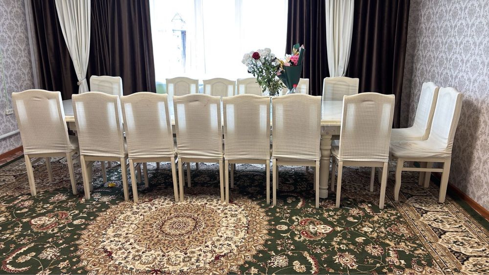 Продам срочно стол вместе со стульями