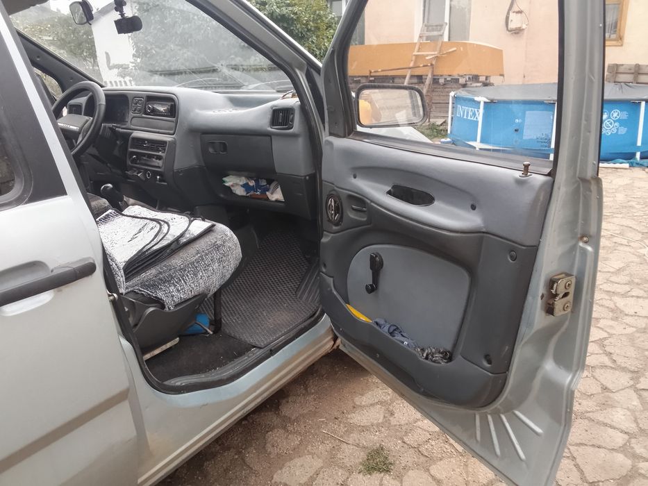 Продам Нива 2120