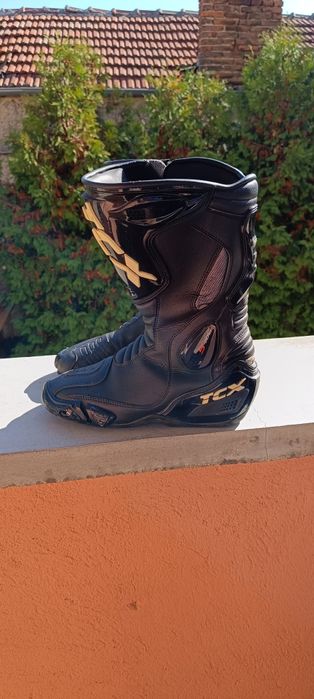 Мото екипи от две части и ботуши