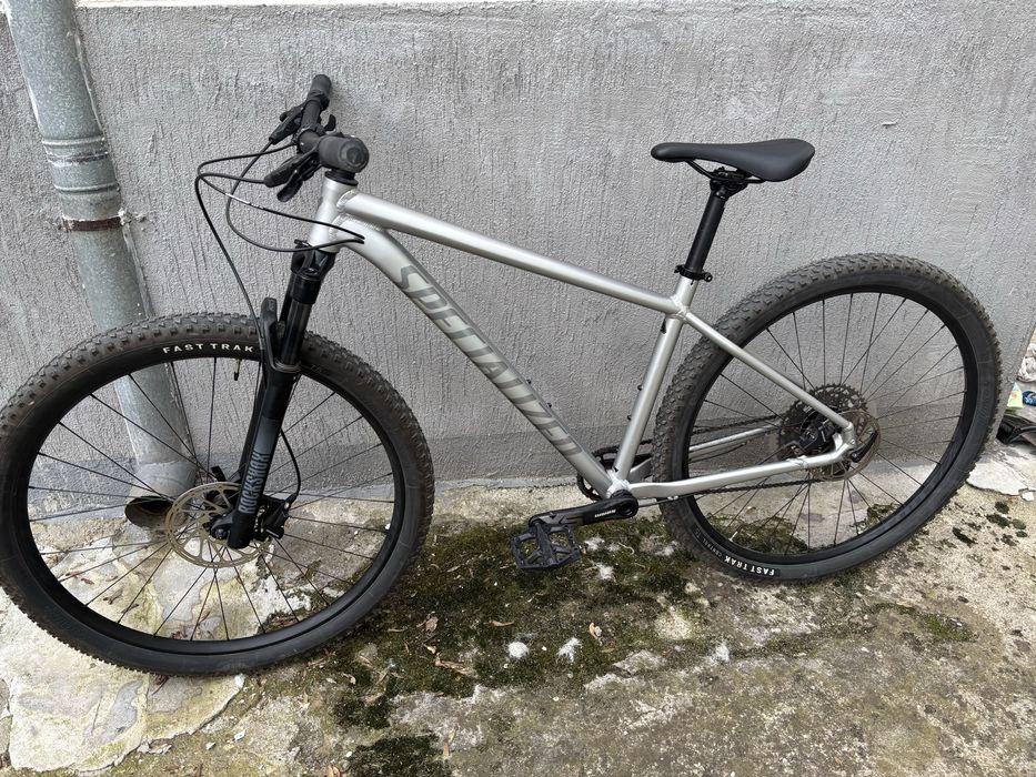 Specialized rockhopper 2024