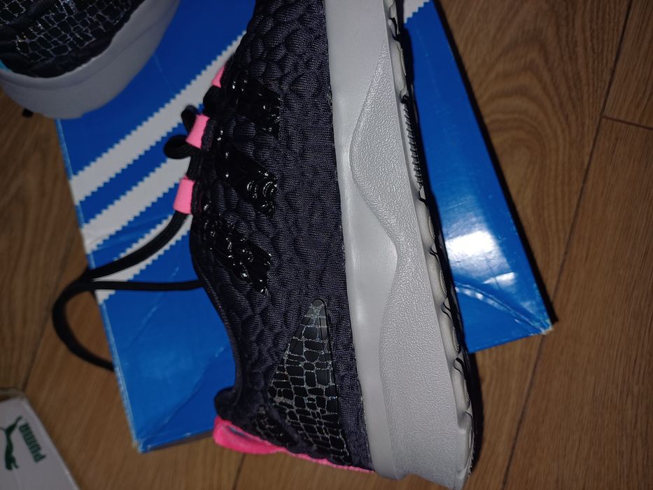 Маратонки Adidas originals