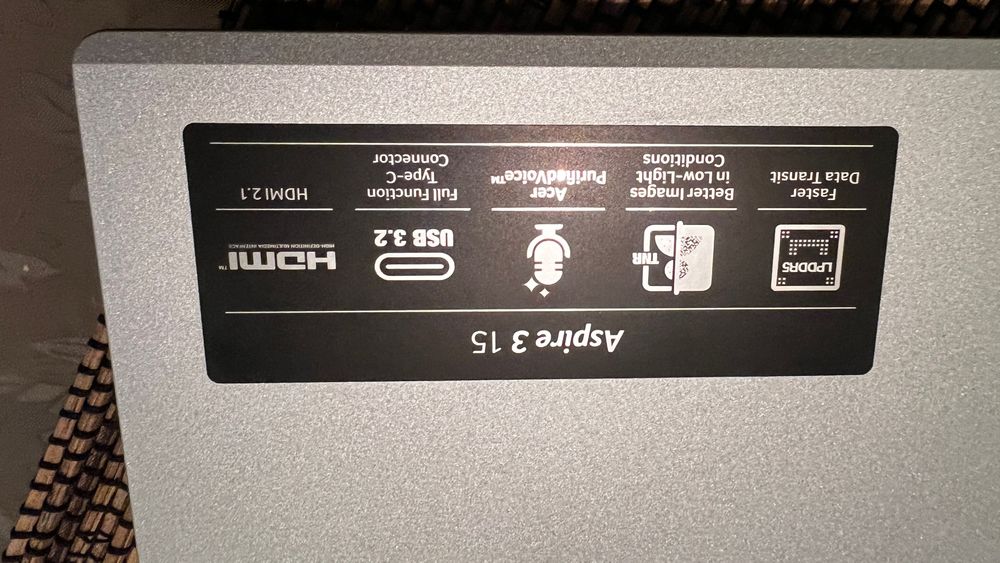 Acer A315 8GB RAM 512GB SSD в Гаранция