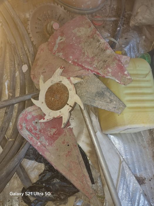 Жотки сотилади..