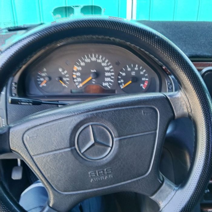 Мерседес w210 в отличном состояние