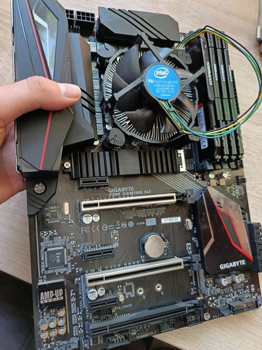Kit i5 8400+32gb ram+ gigabyte z390 gaming sli